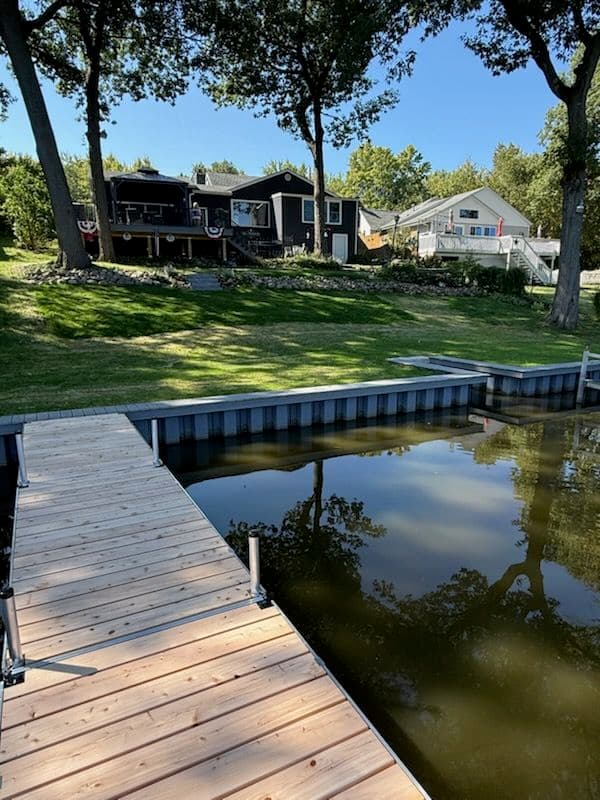 Gallery photos for Elegant Stone Steps and Dock Installation: Image #2