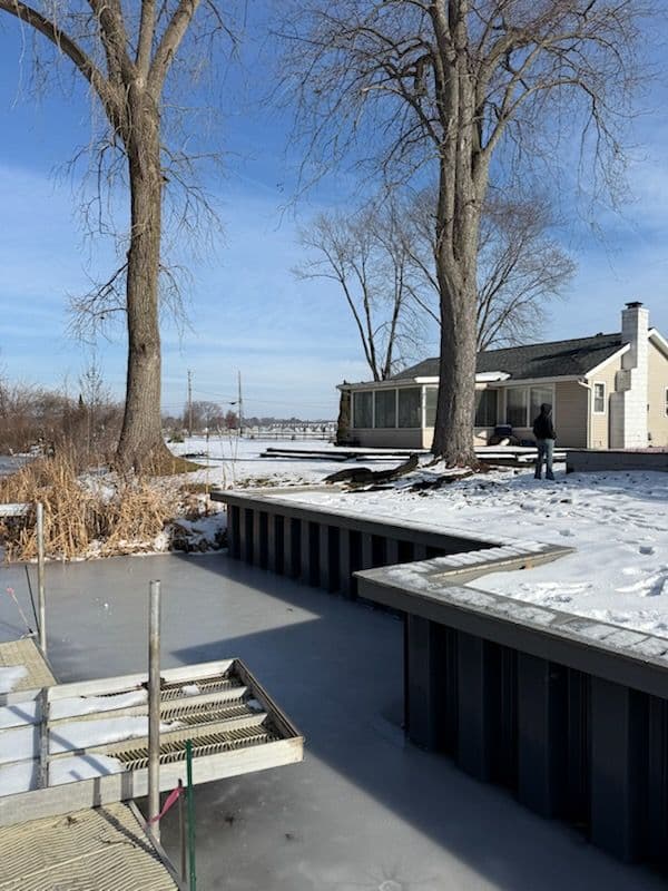 Seawall Installation for Smooth Home Renovations