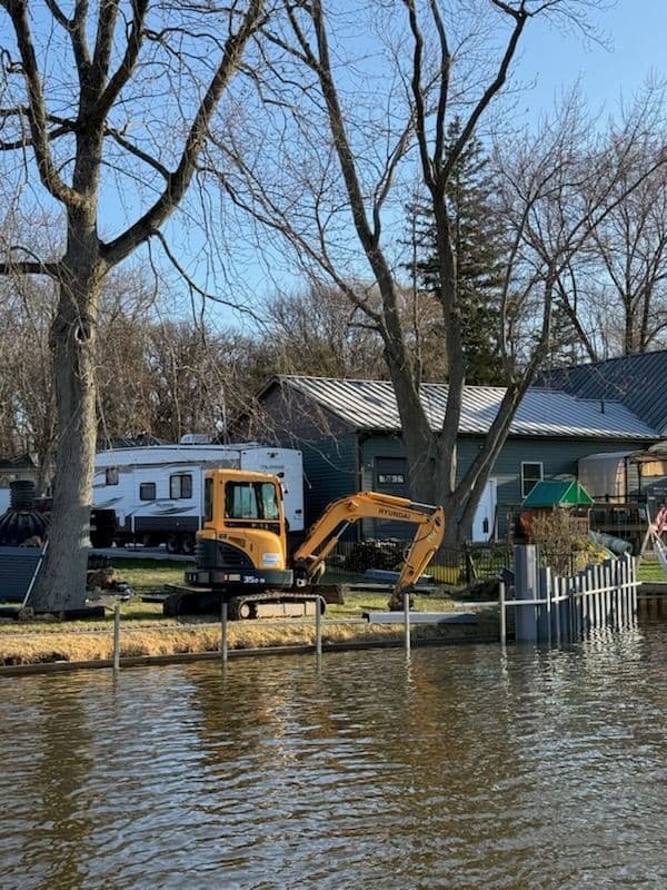 Project Seawall Installation at Lake Dalecarlia image