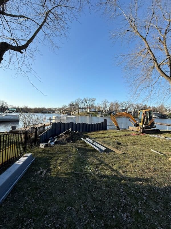 Gallery photos for Seawall Installation at Lake Dalecarlia: Image #1